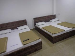 Oyo 36211 Hotel Padma Palace Ujjain Eksteriør bilde